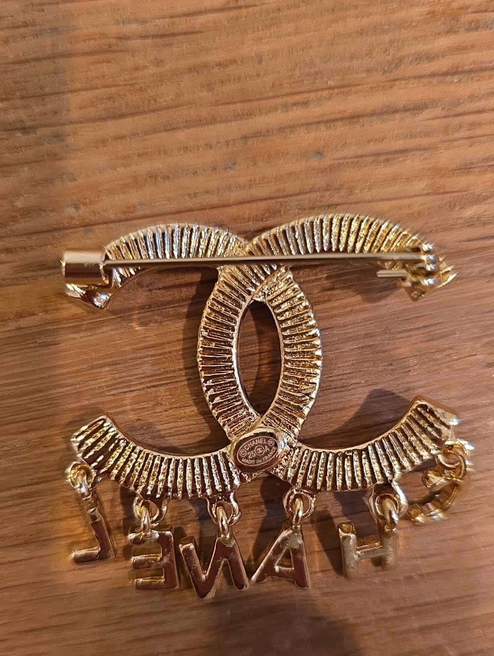 CHANEL Gold-Tone Pearl CC Logo Brooch with Crystal Letter Drops - Picture 4 of 5